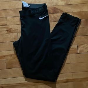 Large Nick Leggings